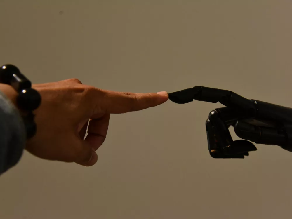Can Artificial Intelligence Replace Traditional Business Insurance Brokers?