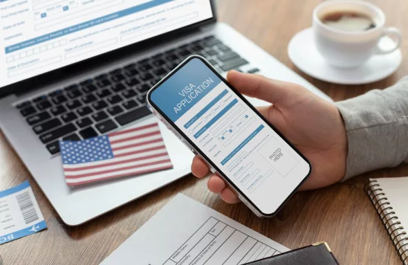 Using Mobile Apps to Transfer Funds From the United States to Mexico
